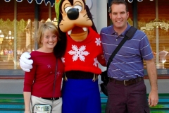 Goofy Meet and Greet Town Square Disneyland Park