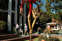 Hanunted Mansion Holiday Decorations Disneyland Park